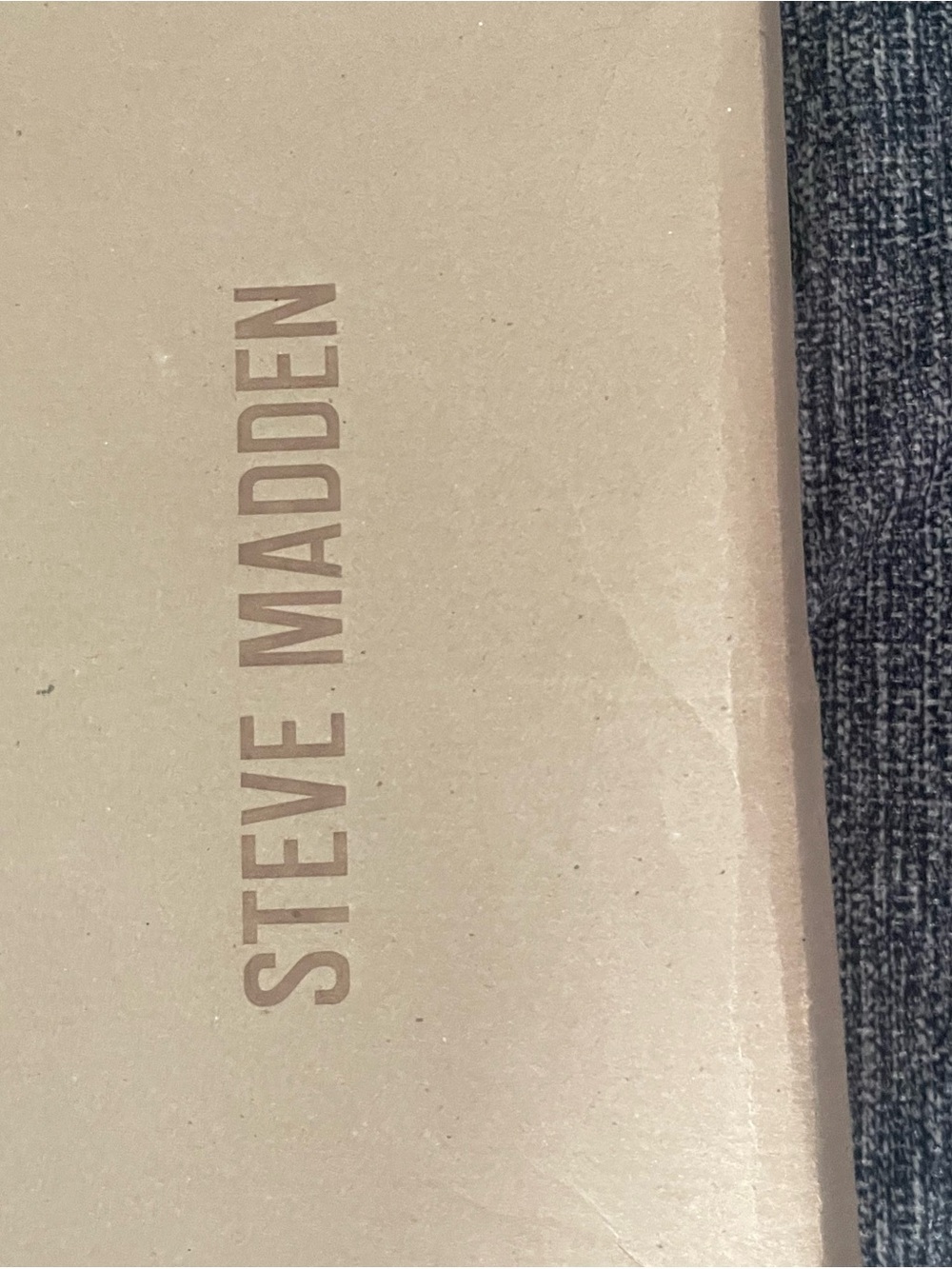Steve Madden Box in Light Tan with Brown Logo